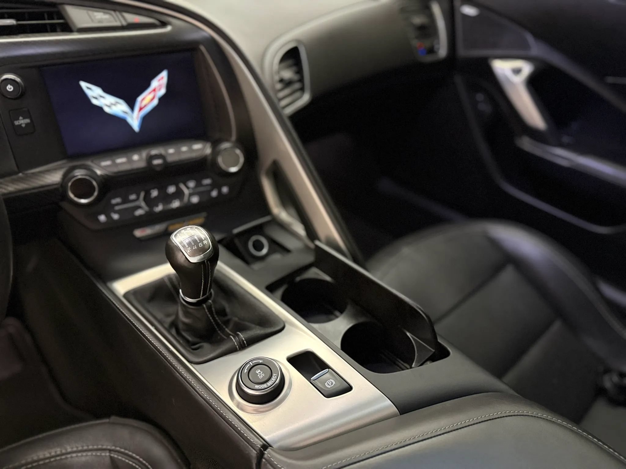 Used 2015 Chevrolet Corvette Z06 w/ 3LZ Preferred Equipment Group RWD image 14