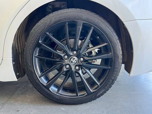 Used 2022 Toyota Camry XSE FWD image 12