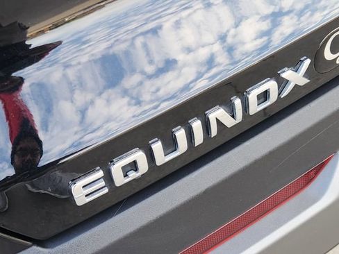 Used 2025 Chevrolet Equinox LT FWD image 9