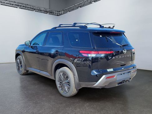 New 2026 Nissan Pathfinder SL image 5