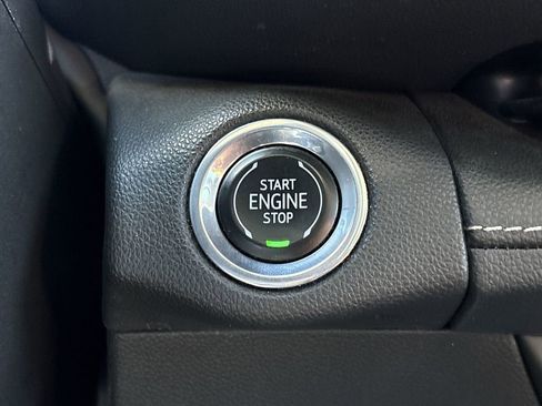 Used 2021 Buick Envision Essence FWD image 17