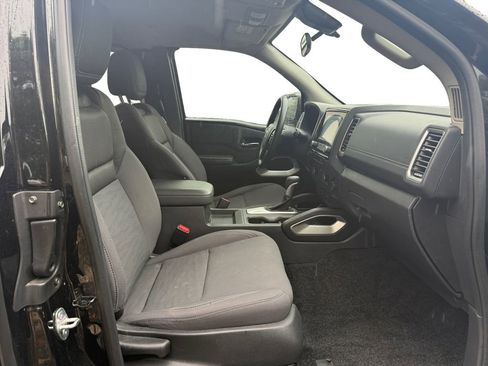 Used 2024 Nissan Frontier SV w/ Technology Package image 15