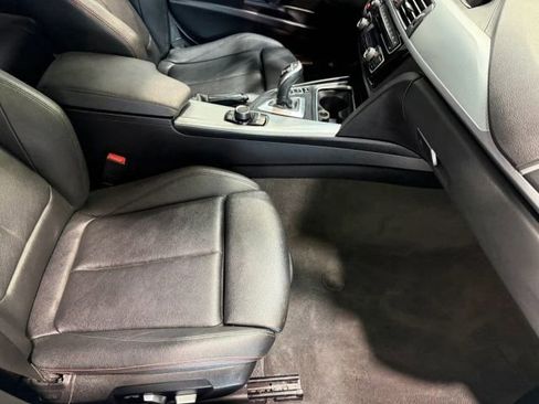 Used 2018 BMW 330i Sedan w/ Shadow Sport Edition image 28