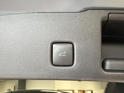 Used 2023 Ford Escape Active image 42