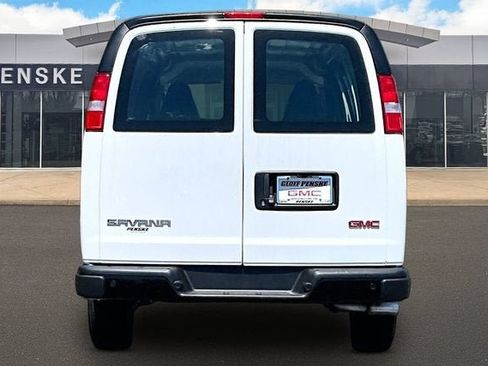 New 2026 GMC Savana 3500 w/ Driver Convenience Package RWD image 4