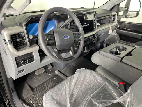New 2026 Ford F350 XLT w/ XLT Premium Package image 2