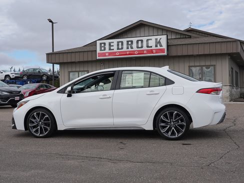 Used 2022 Toyota Corolla SE FWD image 6