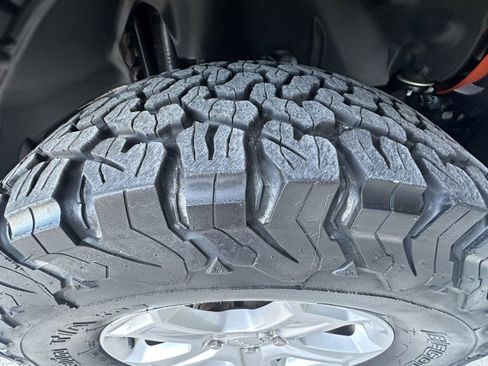 Used 2019 Jeep Wrangler Unlimited Sport S image 25