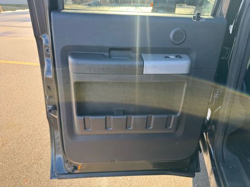 Used 2015 Ford F350 Lariat w/ Lariat Ultimate Package image 35