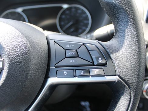 Used 2025 Nissan Sentra SV w/ Trunk Package FWD image 19