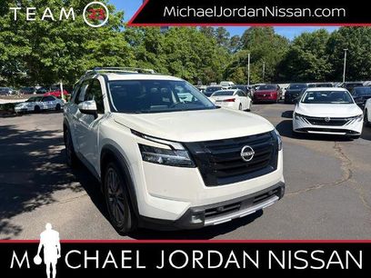 Certified 2022 Nissan Pathfinder SL w/ SL Premium Package