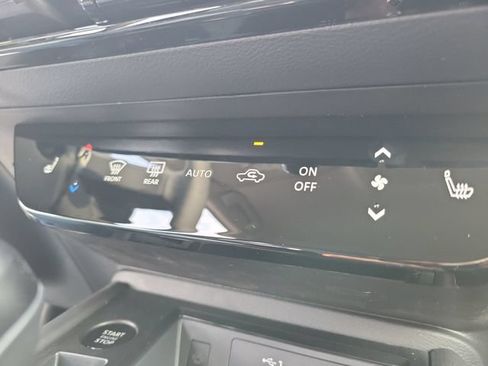 New 2026 Nissan Kicks SR w/ Cold Weather Package FWD image 27