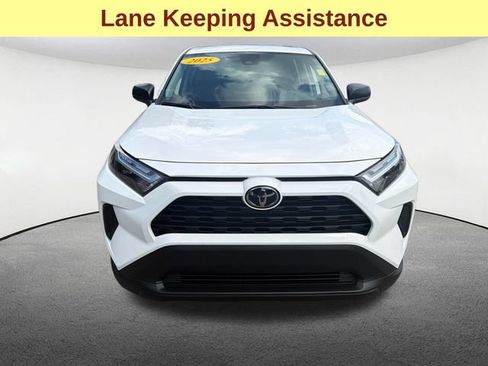 Used 2025 Toyota RAV4 LE AWD/4WD image 4