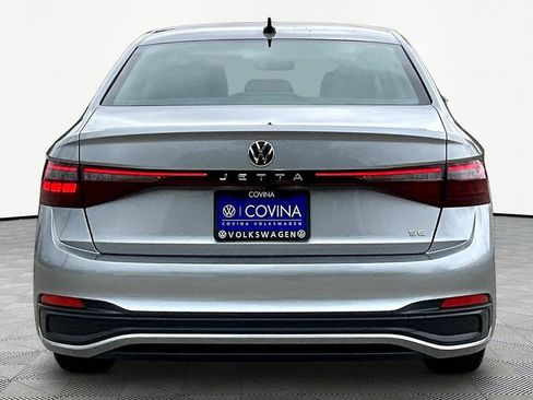 New 2026 Volkswagen Jetta SE FWD image 5