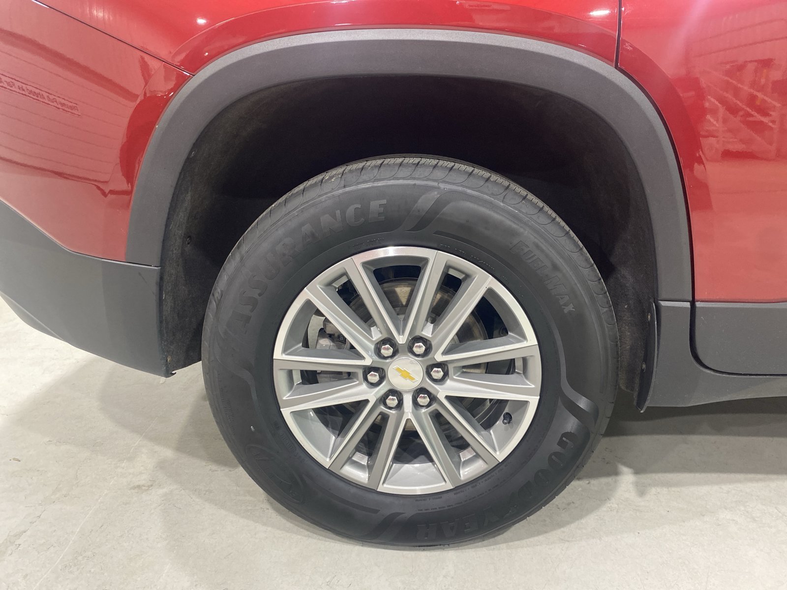 Used 2023 Chevrolet Traverse LT w/ LPO, Floor Liner Package AWD/4WD image 10