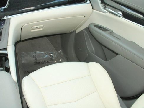 Certified 2024 Cadillac XT6 Premium Luxury image 12