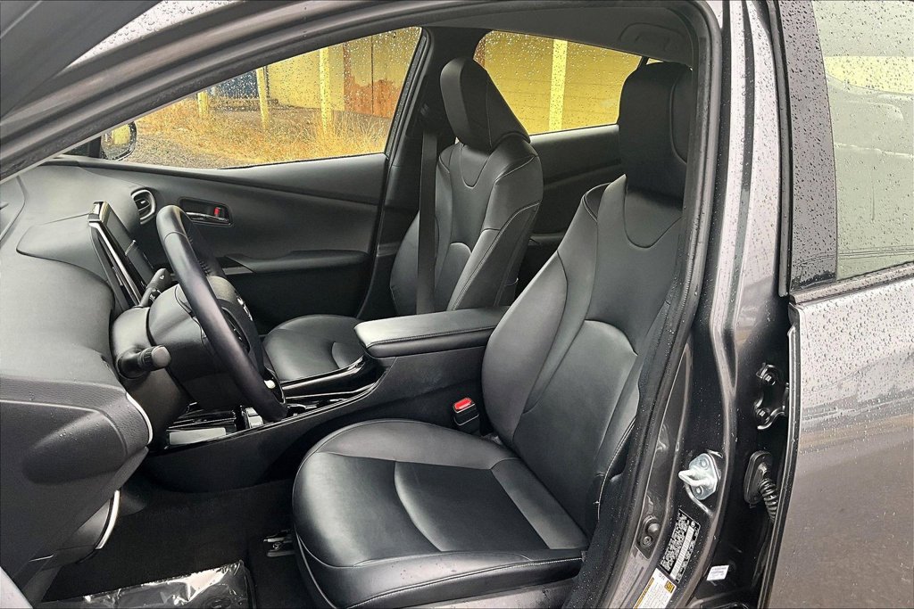 Used 2020 Toyota Prius Prime Limited FWD image 9