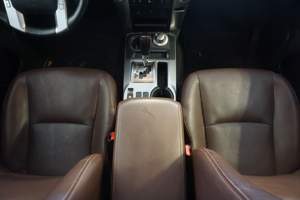 Used 2023 Toyota 4Runner Limited AWD/4WD image 30