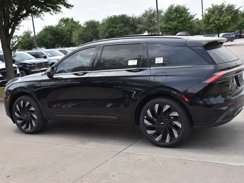 New 2026 Lincoln Nautilus Reserve w/ Jet Appearance Package image 17