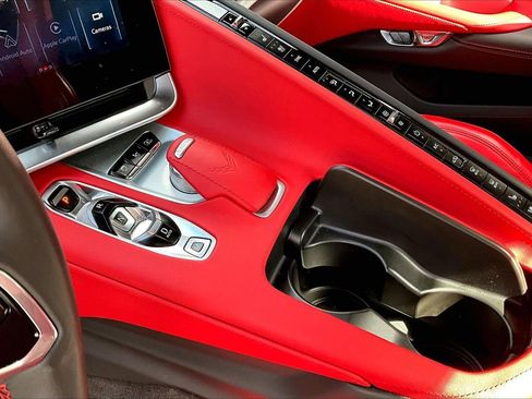 Used 2024 Chevrolet Corvette Stingray Preferred Conv w/ Z51 Performance Package image 14