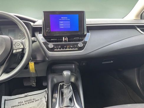 Used 2024 Toyota Corolla LE FWD image 9