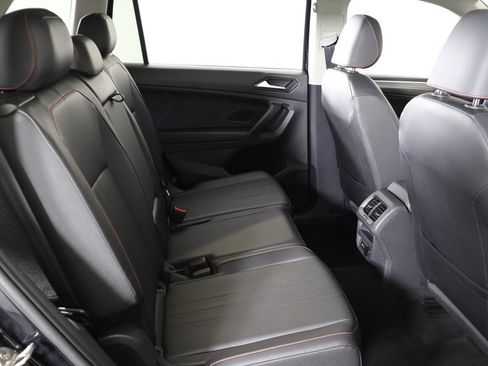 Used 2024 Volkswagen Tiguan Wolfsburg Edition image 37