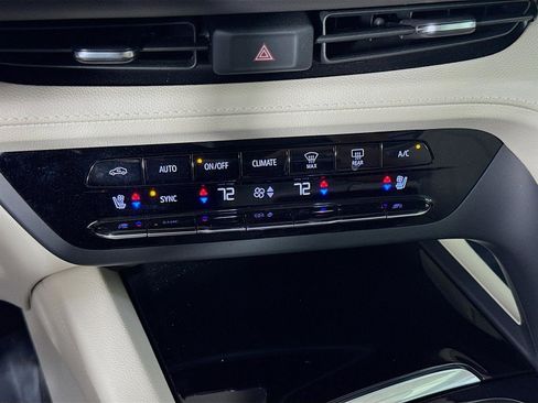 Certified 2023 Buick Envision Avenir image 17