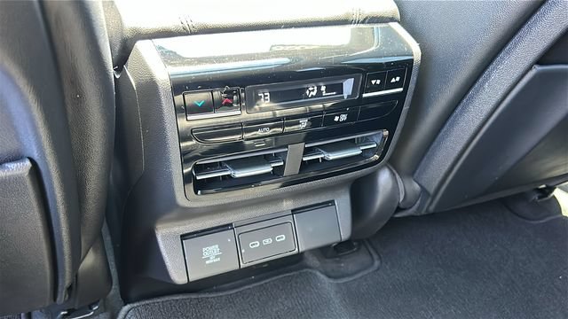 Certified 2025 Acura MDX SH-AWD image 27