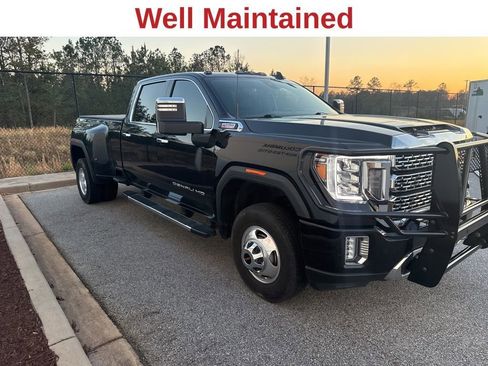 Used 2021 GMC Sierra 3500 Denali w/ Denali Ultimate Package image 3