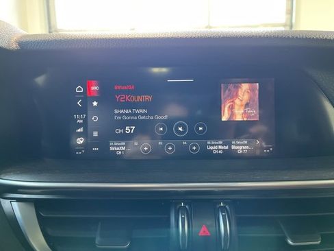 Used 2022 Alfa Romeo Stelvio Ti image 21