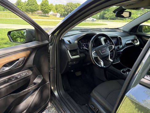 Used 2019 GMC Terrain SLE w/ Infotainment Package I AWD/4WD image 11