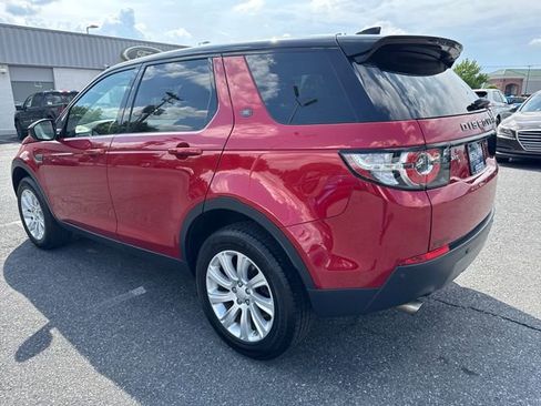 Used 2017 Land Rover Discovery Sport SE AWD/4WD image 3