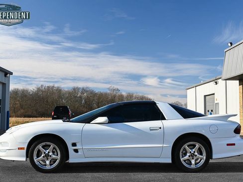Used 2000 Pontiac Firebird Formula image 4