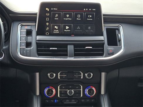 Used 2022 GMC Yukon SLT w/ SLT Premium Package image 12