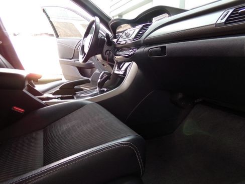 Used 2017 Honda Accord Sport image 22