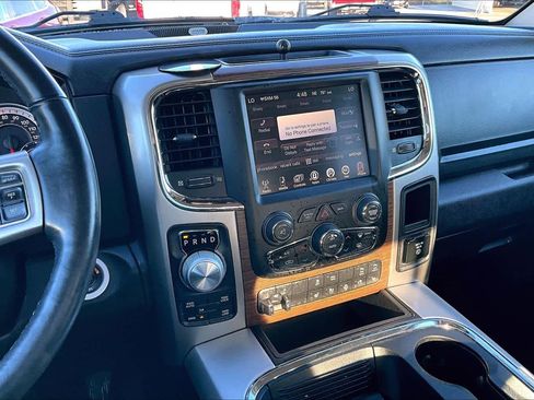 Used 2017 RAM 1500 Laramie w/ Convenience Group image 7