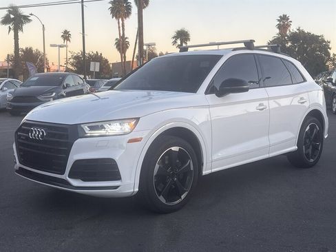Used 2019 Audi SQ5 Premium Plus w/ Premium Plus Package image 2