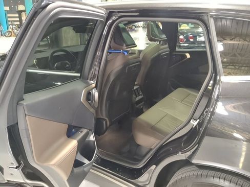 Certified 2025 BMW X3 xDrive30i w/ Premium Package AWD/4WD image 13
