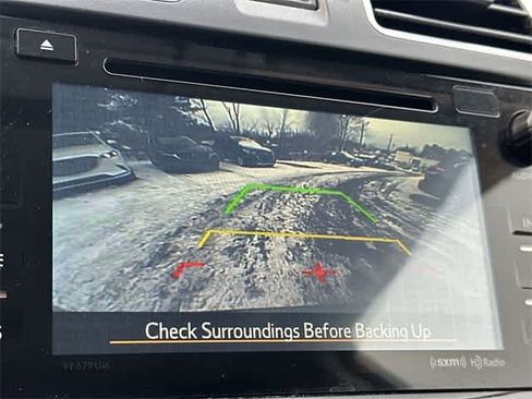 Used 2018 Subaru Forester 2.5i Premium w/ All-Weather Package image 11