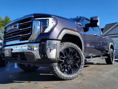 Used 2024 GMC Sierra 2500 SLT w/ SLT Premium Package