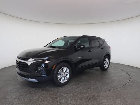Used 2020 Chevrolet Blazer LT FWD image 3