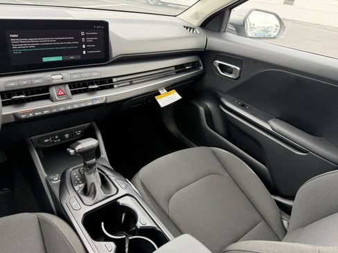 New 2026 Kia K4 FWD image 17