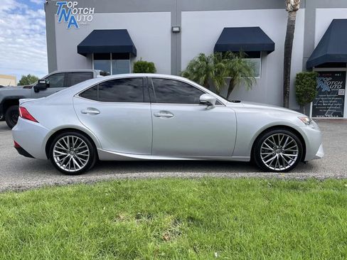 Used 2015 Lexus IS 250 AWD image 4