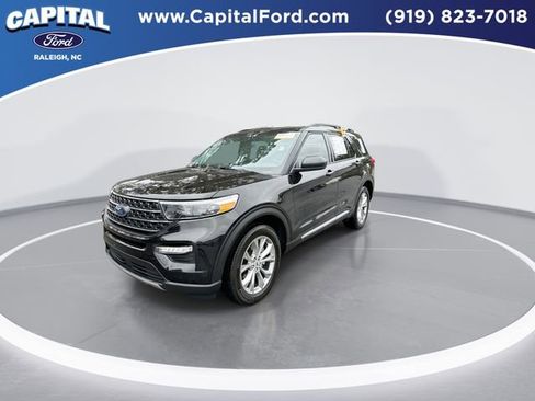 Certified 2023 Ford Explorer XLT w/ Equipment Group 202A image 4