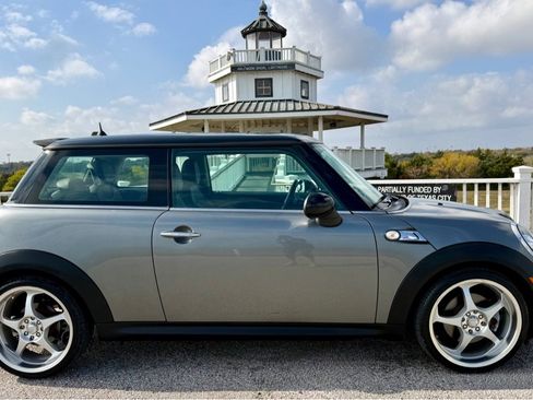 Used 2009 MINI Cooper S image 4