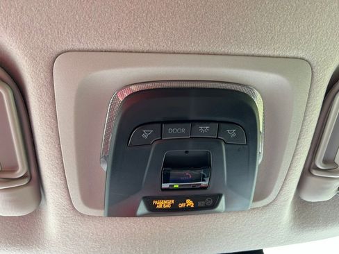 Used 2024 Toyota Corolla Cross LE FWD image 28