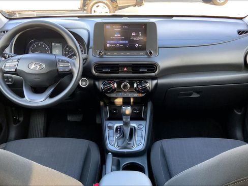 Used 2022 Hyundai Kona SEL FWD image 16