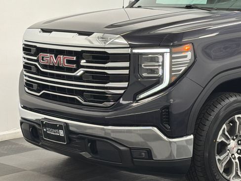 Used 2025 GMC Sierra 1500 SLT AWD/4WD image 2