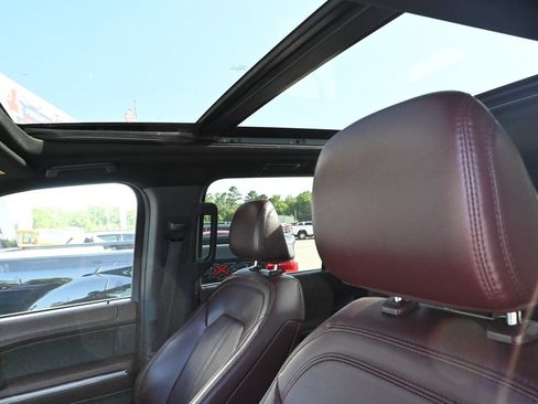 Used 2024 Ford Expedition Limited AWD/4WD image 22