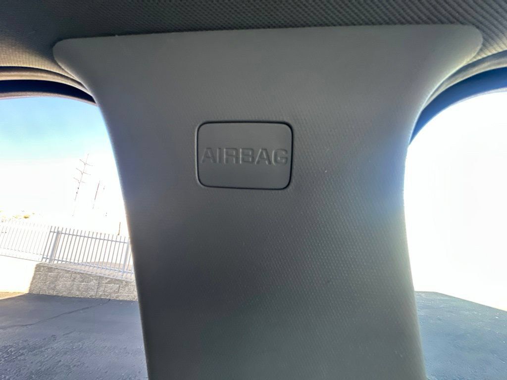 Used 2022 Chevrolet Equinox LT FWD image 34